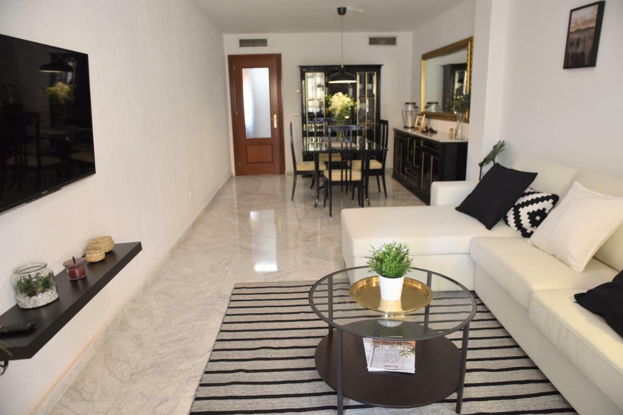 Homely Malaga Don Cristian Con Parking Privado מראה חיצוני תמונה