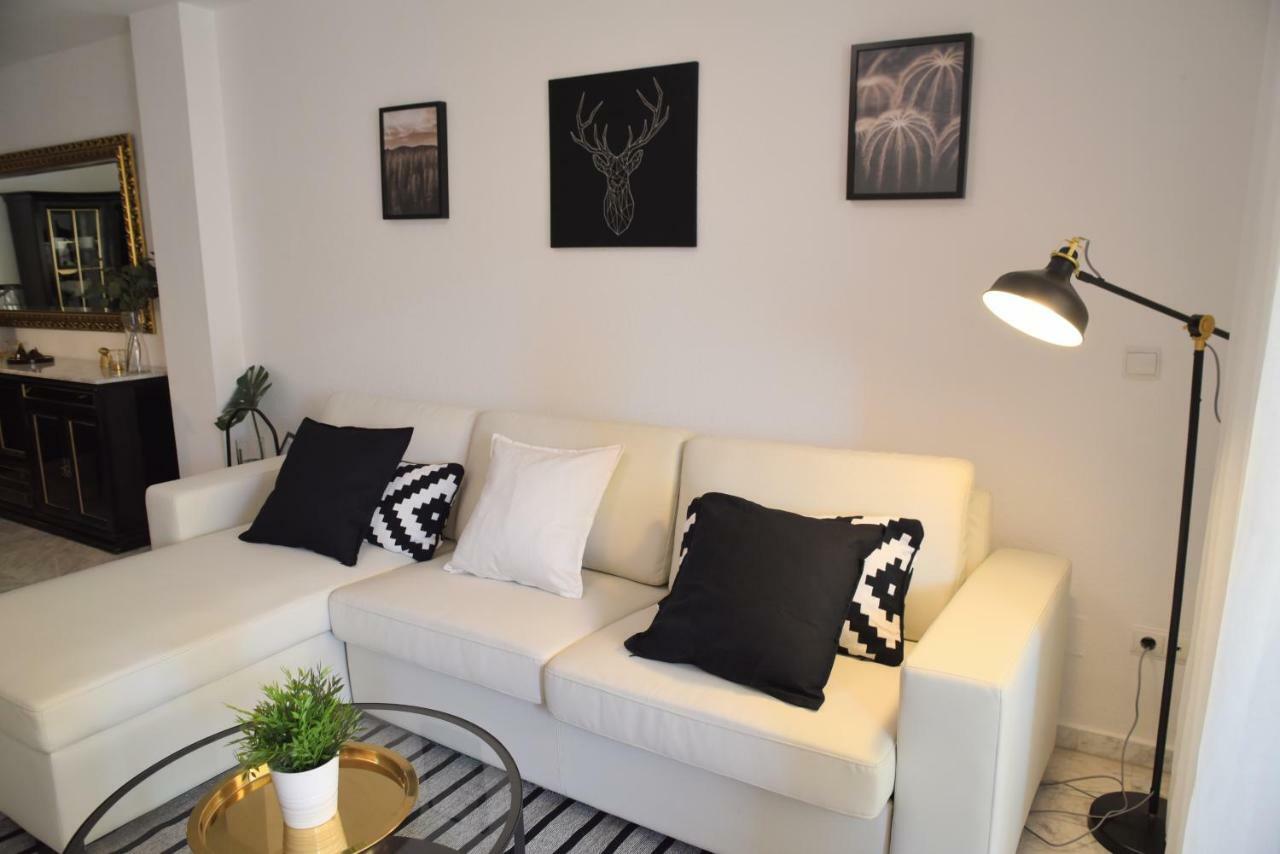 Homely Malaga Don Cristian Con Parking Privado מראה חיצוני תמונה